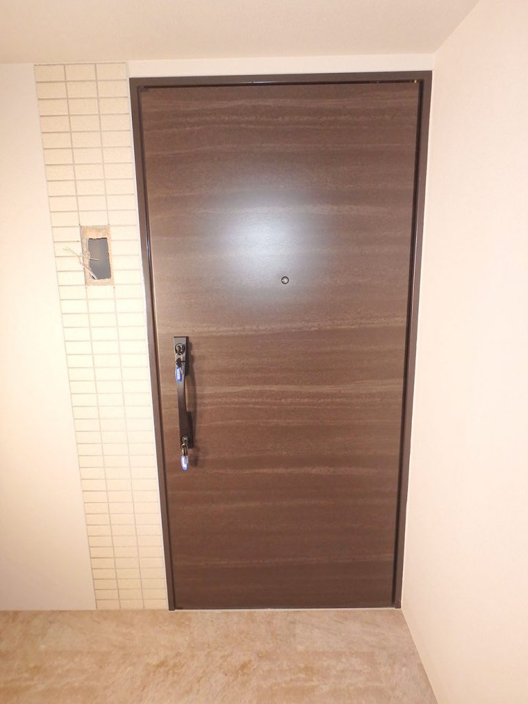 RAW1 展示品 YKK 玄関ドア 扉 住宅用 ブラウン 鍵付き インターホン無し W910 H1990